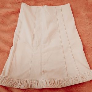 Yellow skirt with detail at bottom